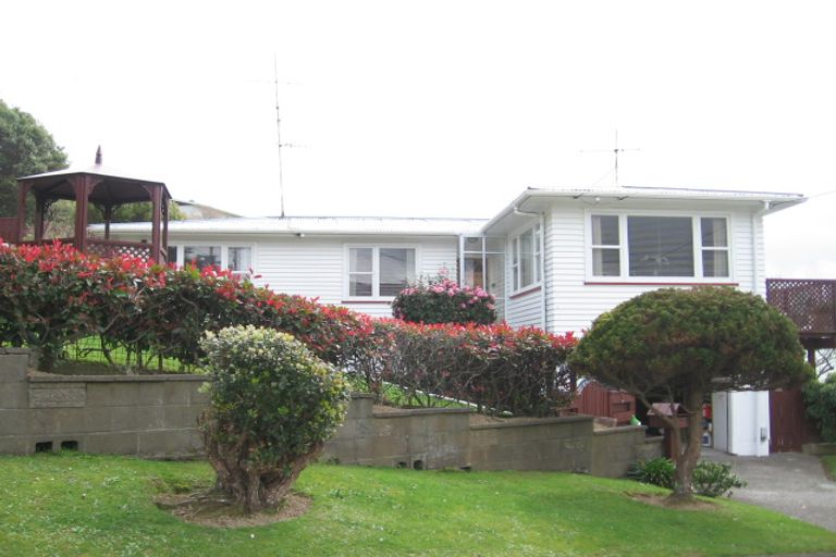 Photo of property in 3 Saville Row, Johnsonville, Wellington, 6037