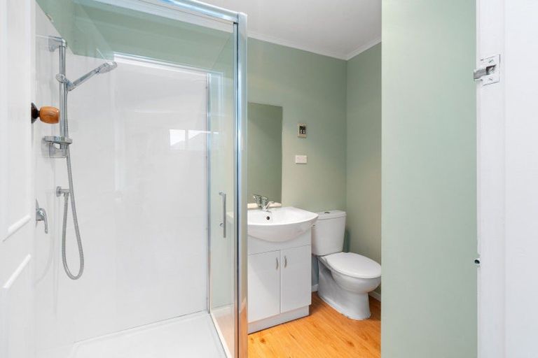 Photo of property in 13 Bowen Street, Levin, 5510