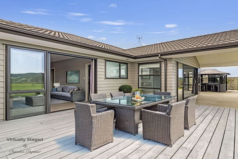 Photo of property in 8 Awatiro Drive, Kaukapakapa, 0871