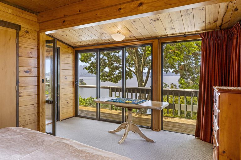 Photo of property in 23 Ewing Grove, Acacia Bay, Taupo, 3330