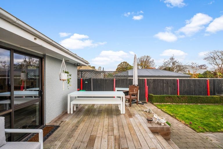 Photo of property in 41 Liverton Crescent, Bishopdale, Christchurch, 8053