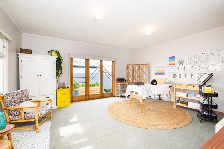 Photo of property in 23b Chambers Street, Havelock North, 4130