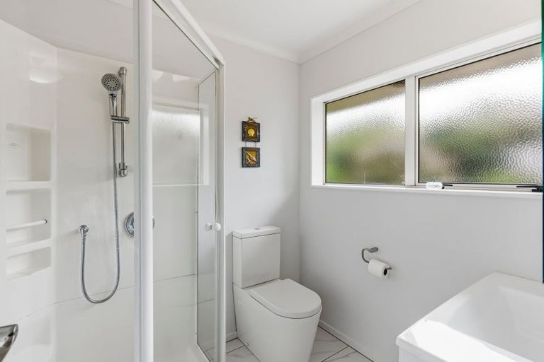 Photo of property in 3 Nicholas Place, Waikanae Beach, Waikanae, 5036
