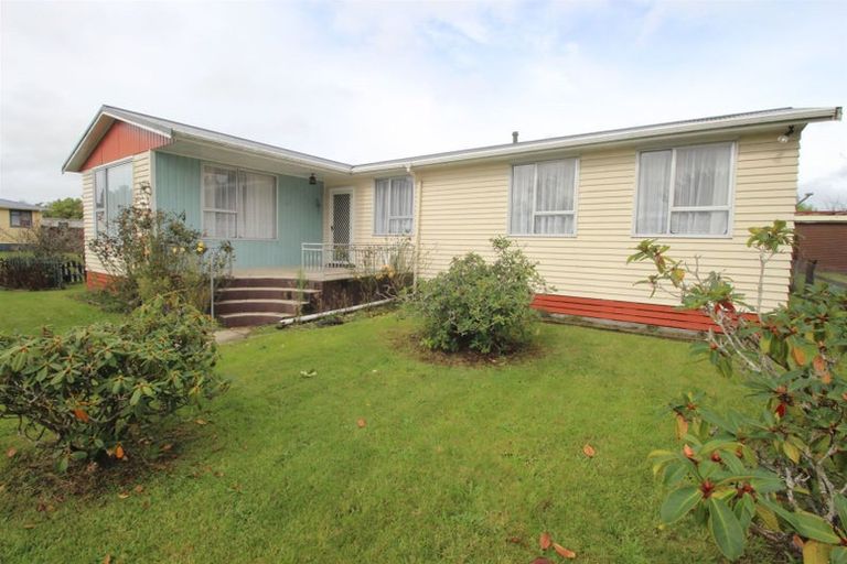 Photo of property in 165 Balmoral Drive, Tokoroa, 3420
