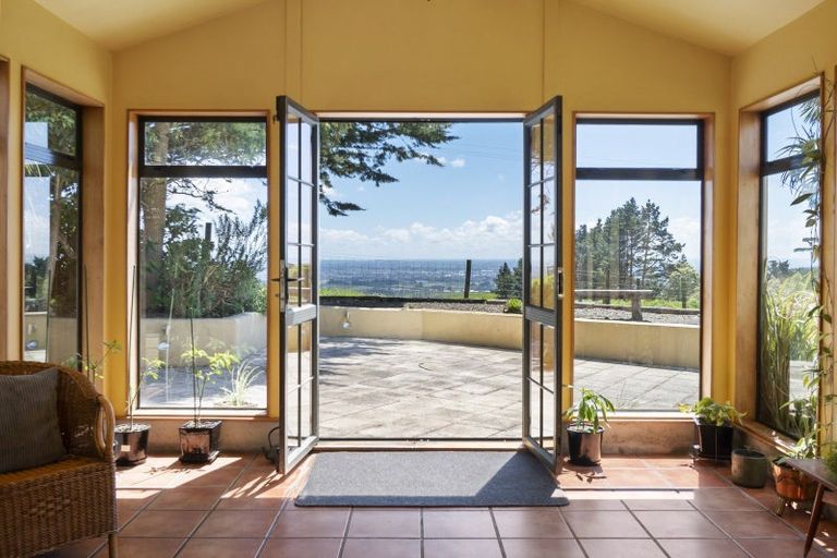 Photo of property in 696 Pahiatua Aokautere Road, Aokautere, Palmerston North, 4471