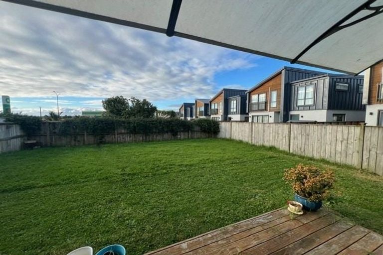 Photo of property in 9 Rosewell Crescent, Flat Bush, Auckland, 2019