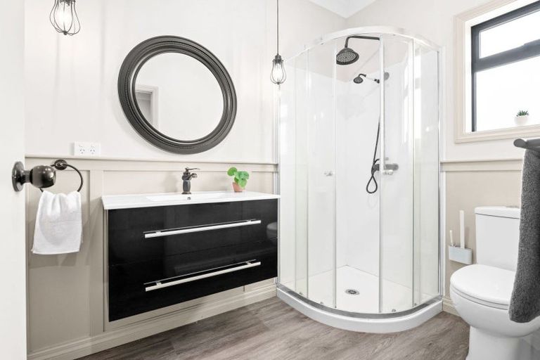 Photo of property in 1/1059 Bank Street, Te Awamutu, 3800