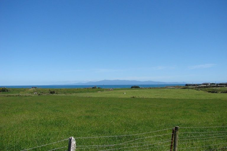 Photo of property in 34 Thompson Road, Tihaka, Riverton, 9881