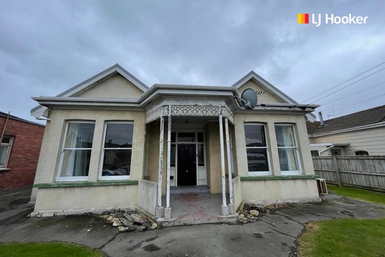 Photo of property in 76 Queens Drive, Saint Kilda, Dunedin, 9012