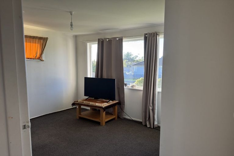 Photo of property in 26 Nile Road, Kelston, Auckland, 0602