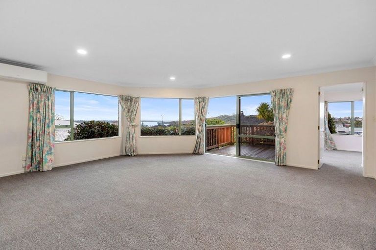 Photo of property in 10 Homestead Place, Welcome Bay, Tauranga, 3112