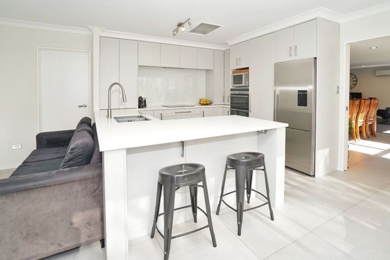 Photo of property in 15 Halcione Close, Flagstaff, Hamilton, 3210