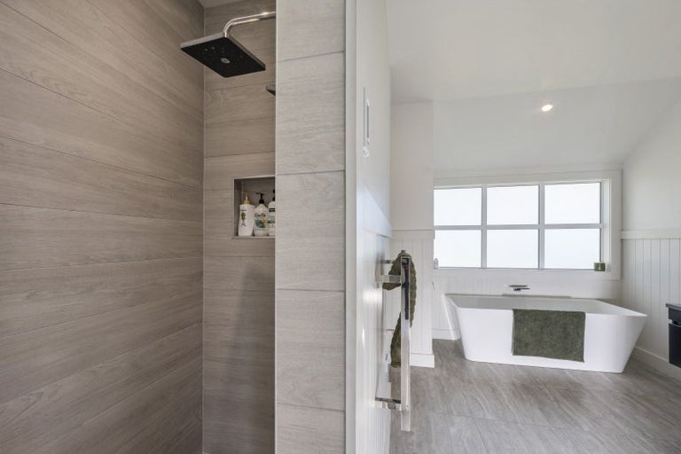 Photo of property in 4 Harrier Lane, Kinloch, Taupo, 3377