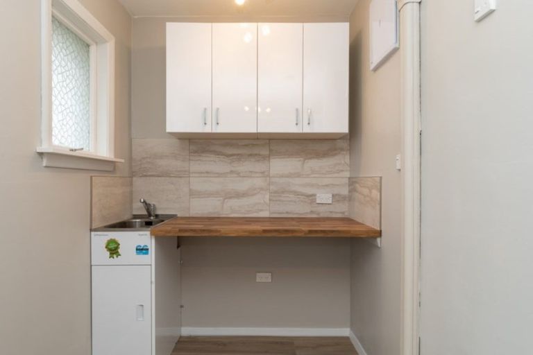 Photo of property in 1/11 Division Street, Riccarton, Christchurch, 8041