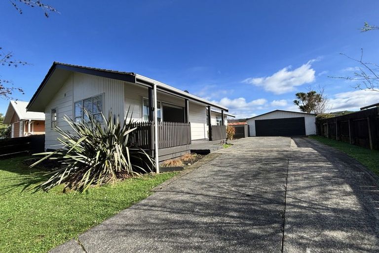 Photo of property in 91 Norana Road, Timberlea, Upper Hutt, 5018