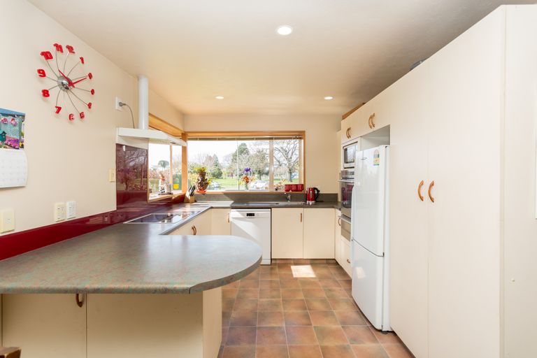 Photo of property in 14 Cataluna Place, Hei Hei, Christchurch, 8042