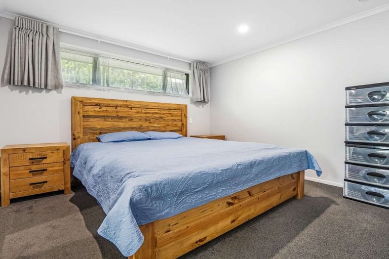 Photo of property in 13 Harry Richards Way, Pokeno, 2402