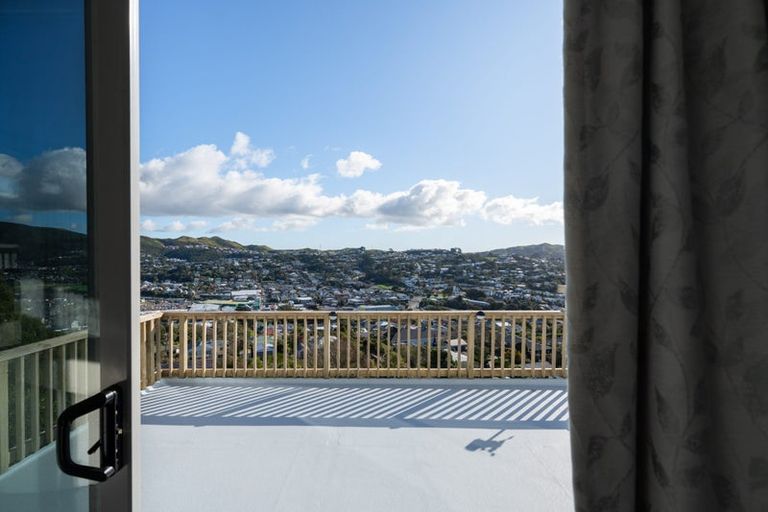 Photo of property in 43 Chapman Street, Johnsonville, Wellington, 6037