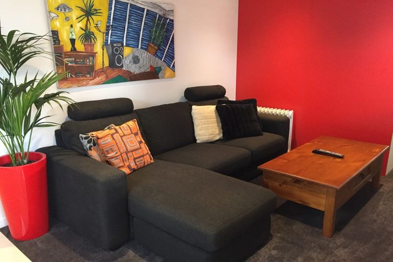 Photo of property in 143a Oceanview Road, Mount Maunganui, 3116