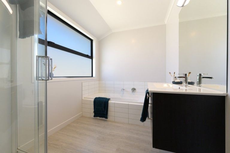 Photo of property in 43 Katania Heights, Brightwater, 7022