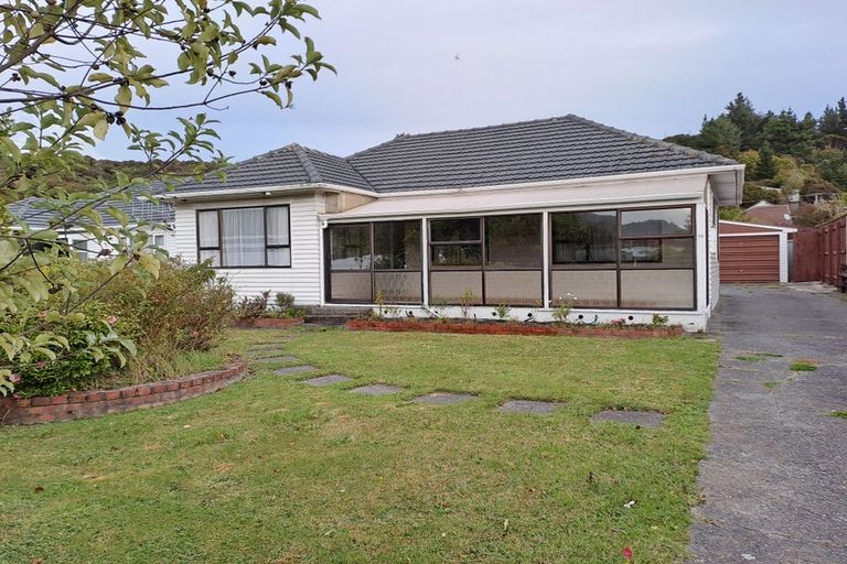 Photo of property in 13 Wainuiomata Road, Wainuiomata, Lower Hutt, 5014