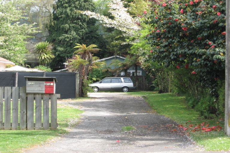 Photo of property in 122 Kawaha Point Road, Kawaha Point, Rotorua, 3010