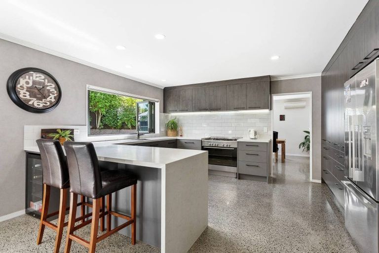 Photo of property in 27 Santa Ana Drive, Dannemora, Auckland, 2016