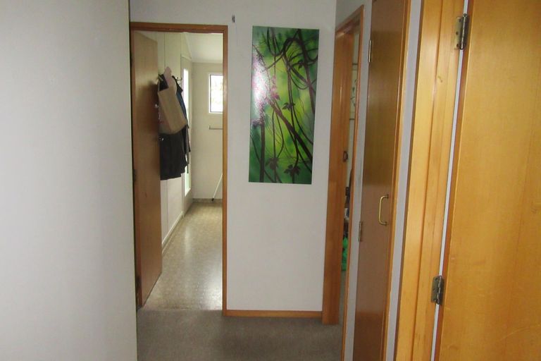 Photo of property in 12 Pitman Place, Waimate, 7924