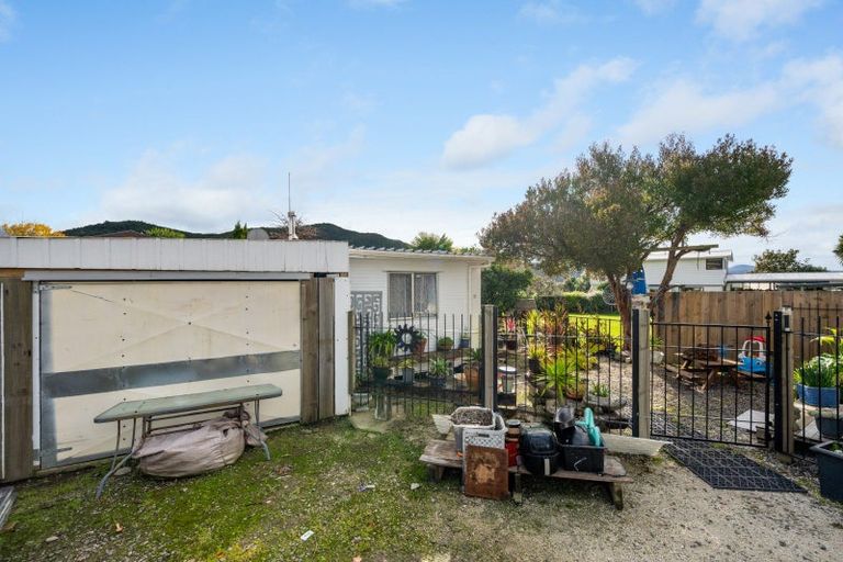 Photo of property in 25a Moana View Road, Waikawa, Picton, 7220