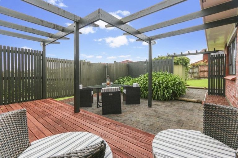 Photo of property in 6 Larkspur Court, The Gardens, Auckland, 2105