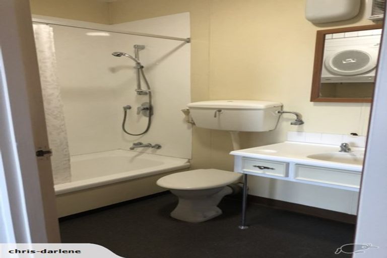 Photo of property in Hobson Court Flats, 36/70 Hobson Street, Thorndon, Wellington, 6011