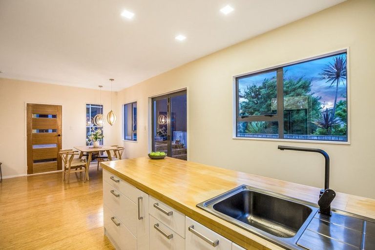 Photo of property in 53 Cluny Road, Plimmerton, Porirua, 5026