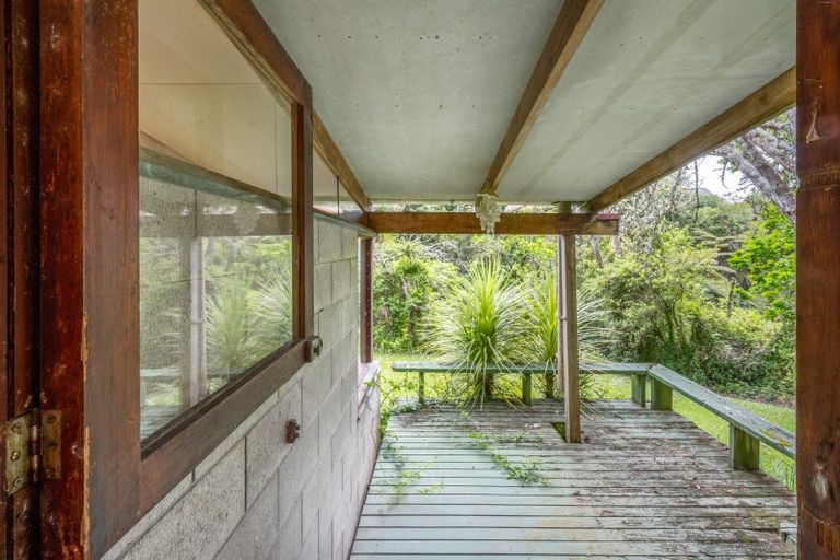 Photo of property in 15 Fenton Terrace, Cockle Bay, Auckland, 2014