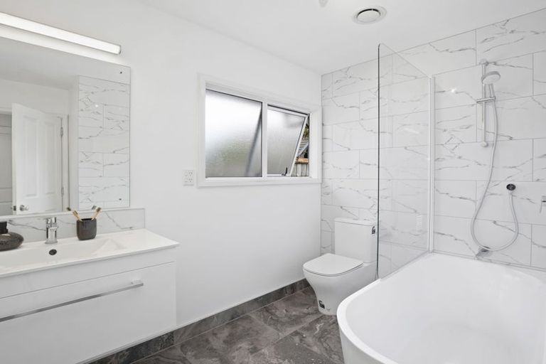 Photo of property in 6 Allen Road, Raumati Beach, Paraparaumu, 5032