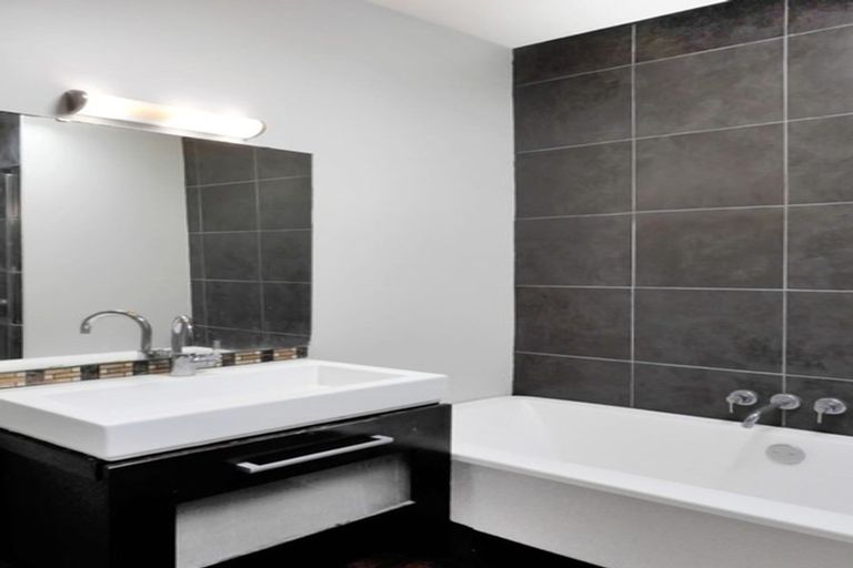 Photo of property in 10 Kimpton Road, Papatoetoe, Auckland, 2025