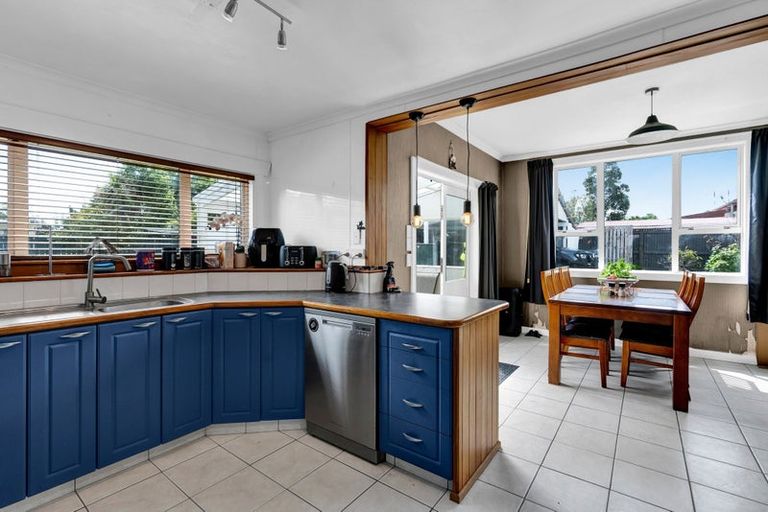 Photo of property in 143 Portia Street, Stratford, 4332