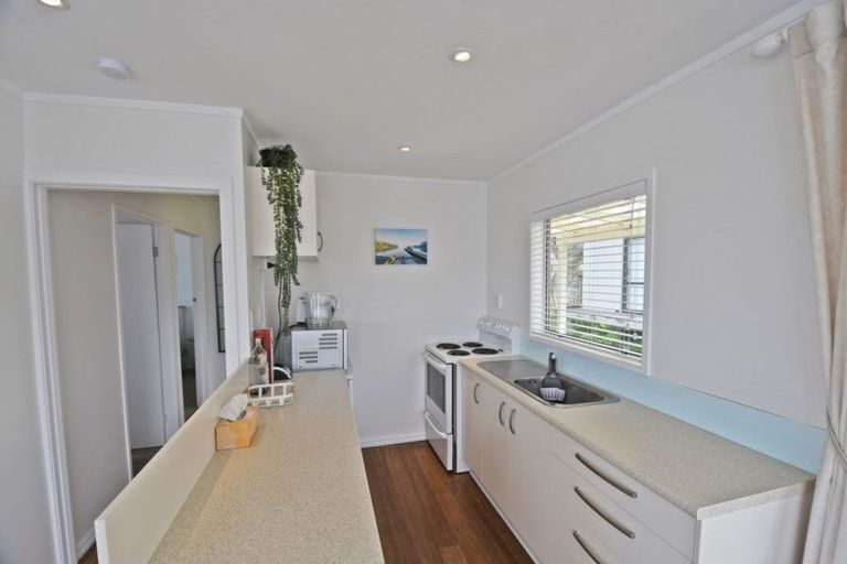 Photo of property in 11 Matangi Terrace, Snells Beach, 0920