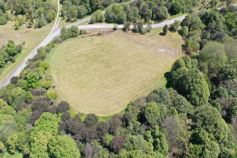 Photo of property in 4a Oakdale Drive, Kinloch, Taupo, 3377