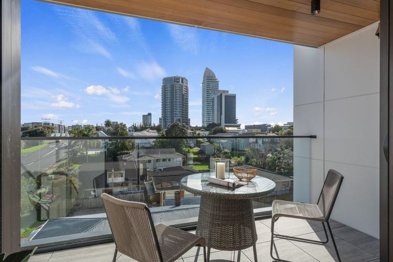 Photo of property in 10/12 Burns Avenue, Takapuna, Auckland, 0622