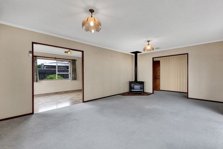 Photo of property in 34 Heta Road, Highlands Park, New Plymouth, 4312