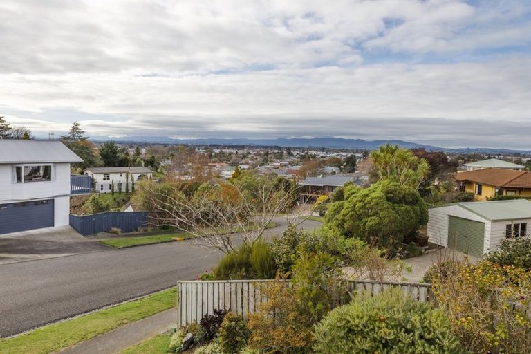 Photo of property in 10 Sunrise Heights, Feilding, 4702