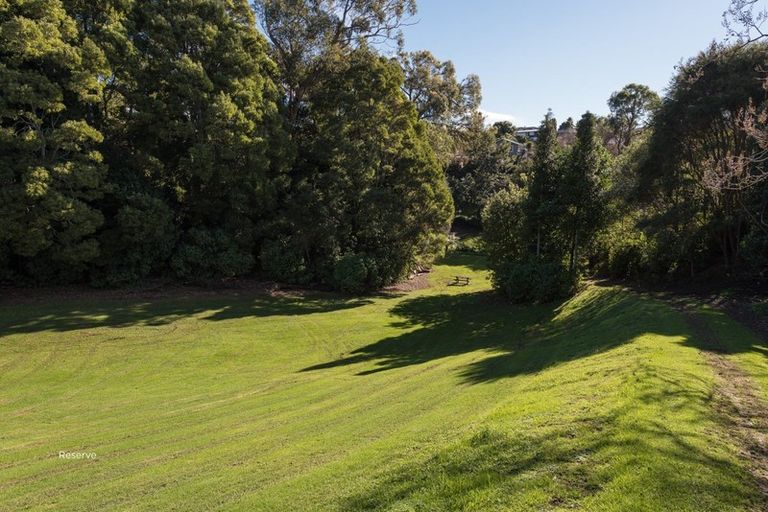 Photo of property in 35 Maungawhare Place, Otumoetai, Tauranga, 3110