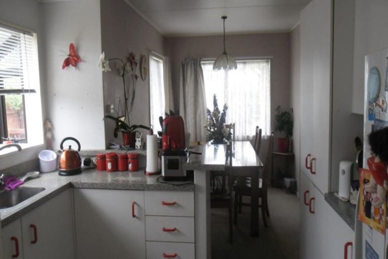 Photo of property in 11 Spackman Crescent, Paraparaumu, 5032