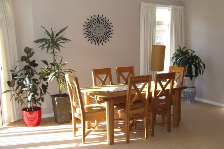 Photo of property in 35c Hobson Crescent, Thorndon, Wellington, 6011