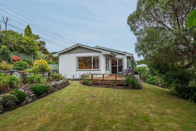 Photo of property in 5 Kaka Road, Raumati Beach, Paraparaumu, 5032