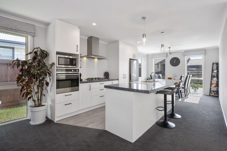 Photo of property in 8 Mary Place, Pyes Pa, Tauranga, 3112