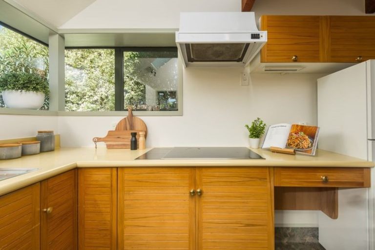 Photo of property in 17 Jamell Place, Avonhead, Christchurch, 8042