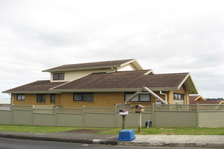 Photo of property in 3 Cape Vista Crescent, Pukekohe, 2120