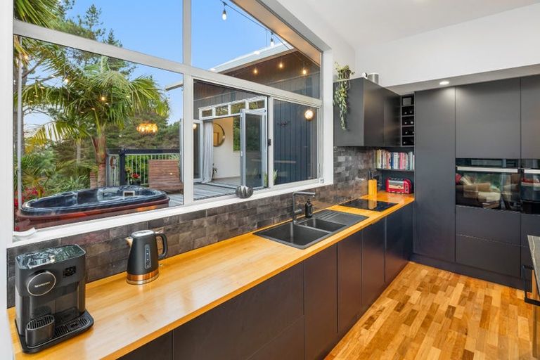 Photo of property in 84a Scott Road, Stanmore Bay, Whangaparaoa, 0932