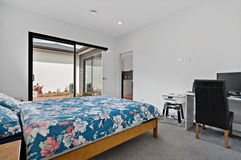 Photo of property in 26 Koroheke Road, Takanini, 2110